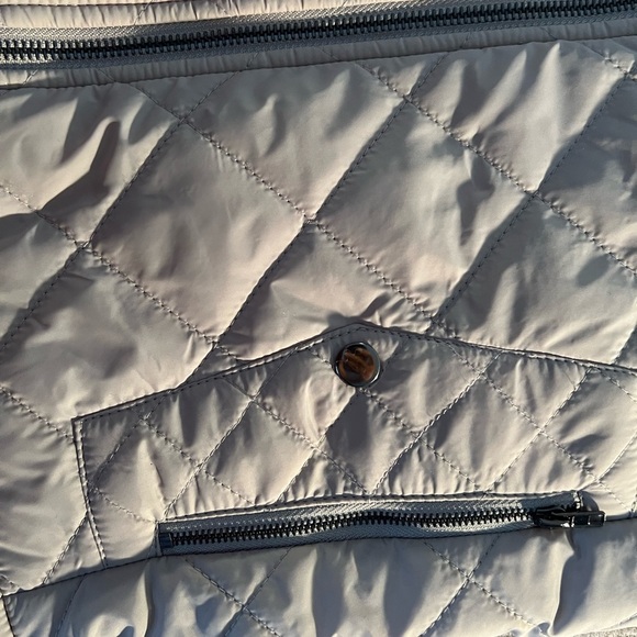Ladies Tan Quilted Puffer Vest - Picture 3 of 4